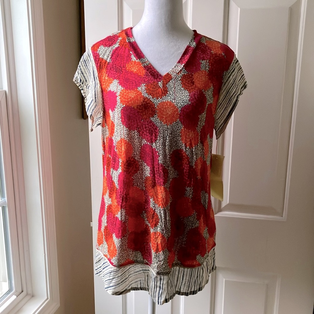 Benares Short Sleeve Top Floral Multicolor Size S NWT